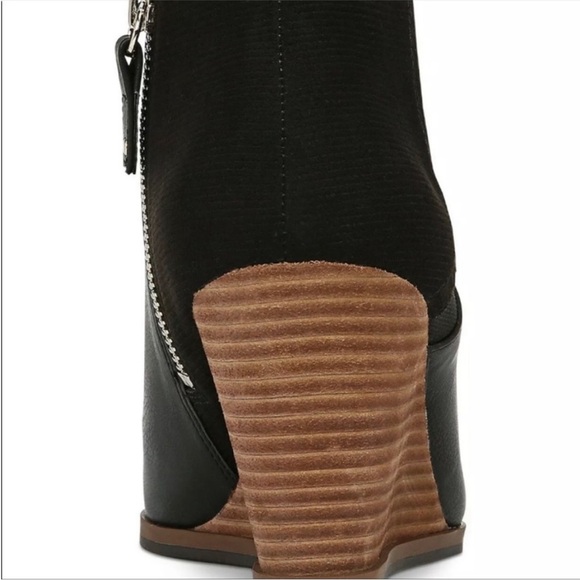 Dr Scholls Bootie - Picture 2 of 5